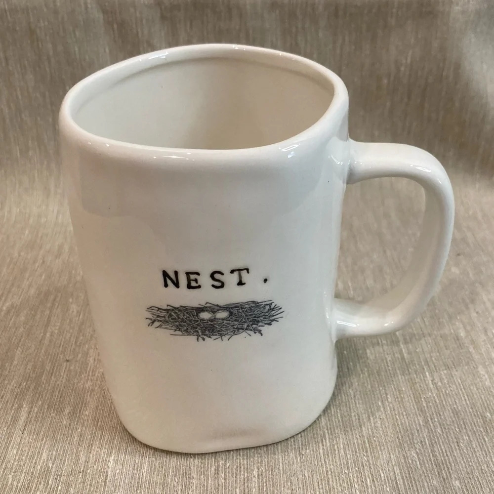 MAGENTA Designed By Rae Dunn Nest  Rare Mug Vintage Artisan Collection.